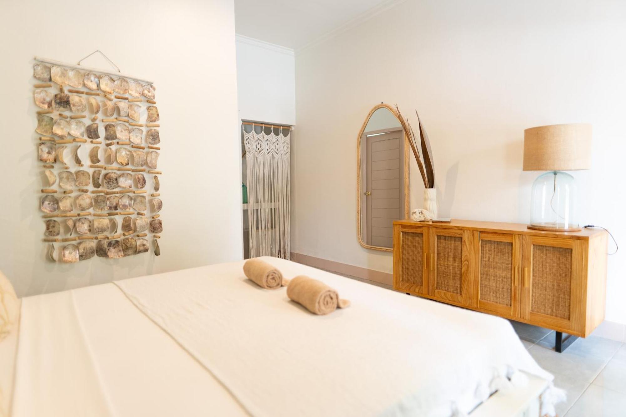 Isla De Agua Hotel Gili Islands Exterior photo